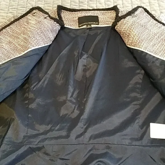 Banana Republic boucle tweed jacket with fringed trim, VGUC - Picture 6 of 11